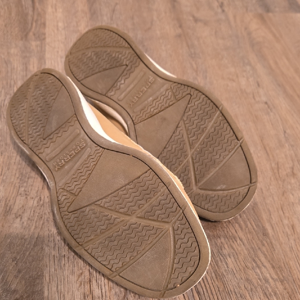 Sperry's Beige and Cream Loafers - Picture 4 of 9